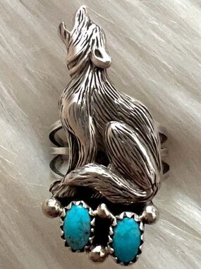 Artisan handmade TURQUOISE WOLF COYOTE ring